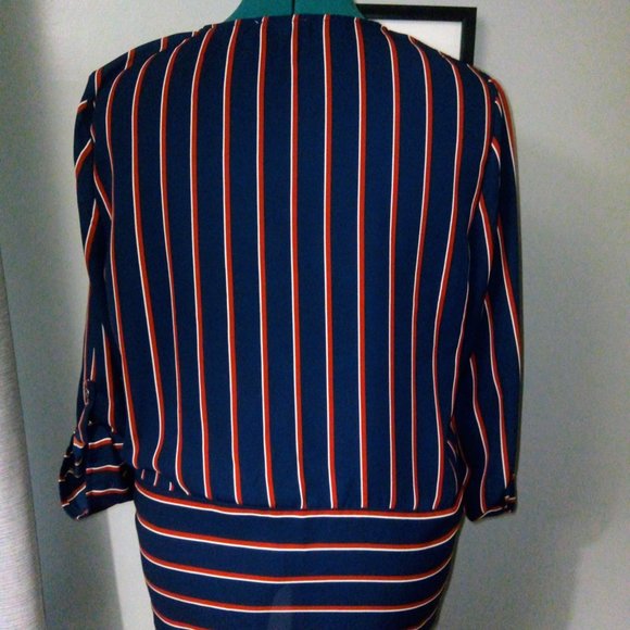 Maurice’s Pinstriped Tie Waist Blouse Sz Large - Picture 3 of 15